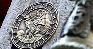 Lee más sobre el artículo Imprevista Decisión del Banco Central Impulsa al Peso Chileno